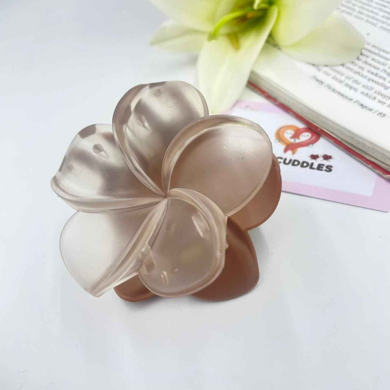 Girls Brown Gift Hamper – Elegant Hair Accessories & Scrunchie Set