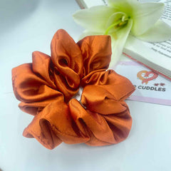 Girls Brown Gift Hamper – Elegant Hair Accessories & Scrunchie Set