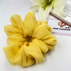 Girls Yellow Mini Gift Hamper – Cute Hair Accessories & Scrunchie Set