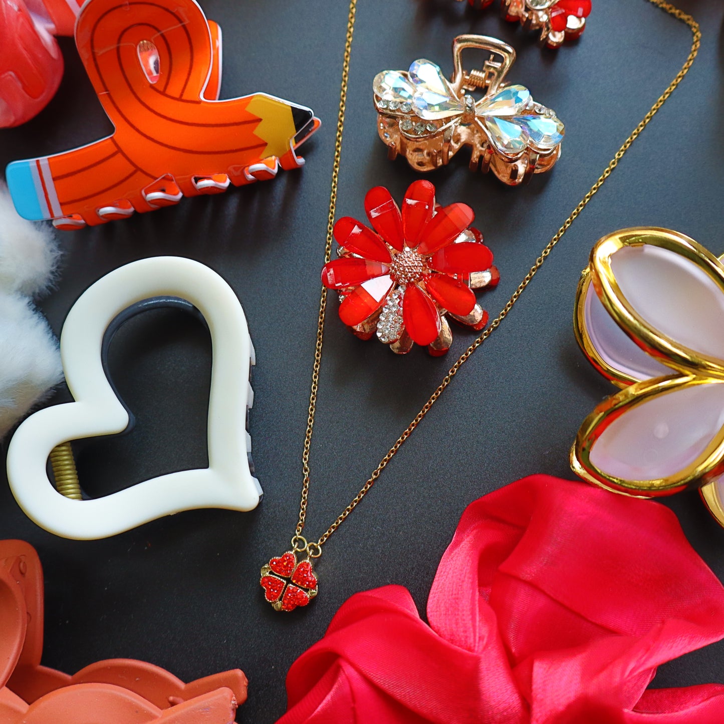 Hair Cuddles Premium Hair Claw Clip Combo with Pendent Chain, Floral & Butterfly Designs Stylish Clutcher Set for Women & Girls (Set of 18)