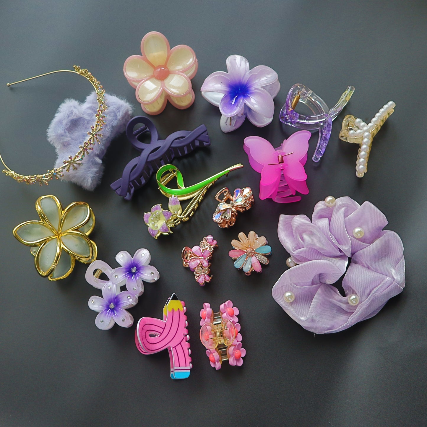 Hair Cuddles Premium Hair Claw Clip Combo with Hairband, Floral & Butterfly Designs Stylish Clutcher Set for Women & Girls (Set of 18)