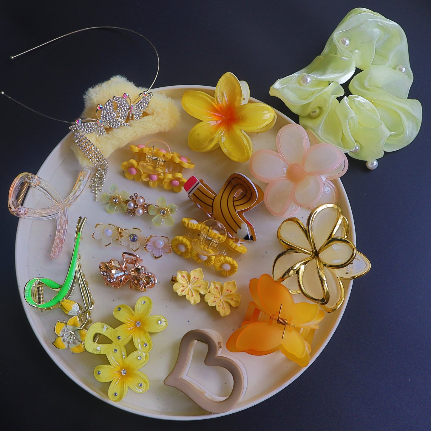 Hair Cuddles Premium Hair Claw Clip Combo with Hairband, Floral and Butterfly Designs Stylish Clutcher Set for Women & Girls (Pack of 18)