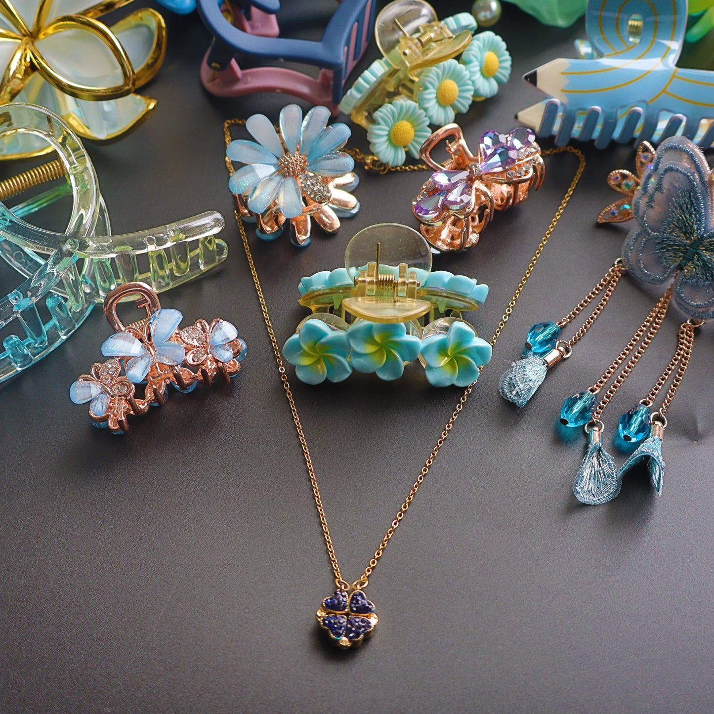 Hair Cuddles Premium Hair Claw Clip Combo with Pendent Chain, Floral & Butterfly Designs Stylish Clutcher Set for Women & Girls (Pack of 18)