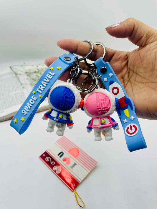 Keychain Set – Astronaut Boy & Girl Space Couple