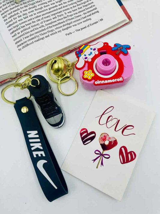 Keychain Set – Street Sneaker Boy & Cute Camera Girl
