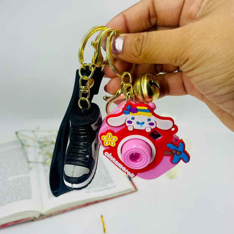 Keychain Set – Street Sneaker Boy & Cute Camera Girl