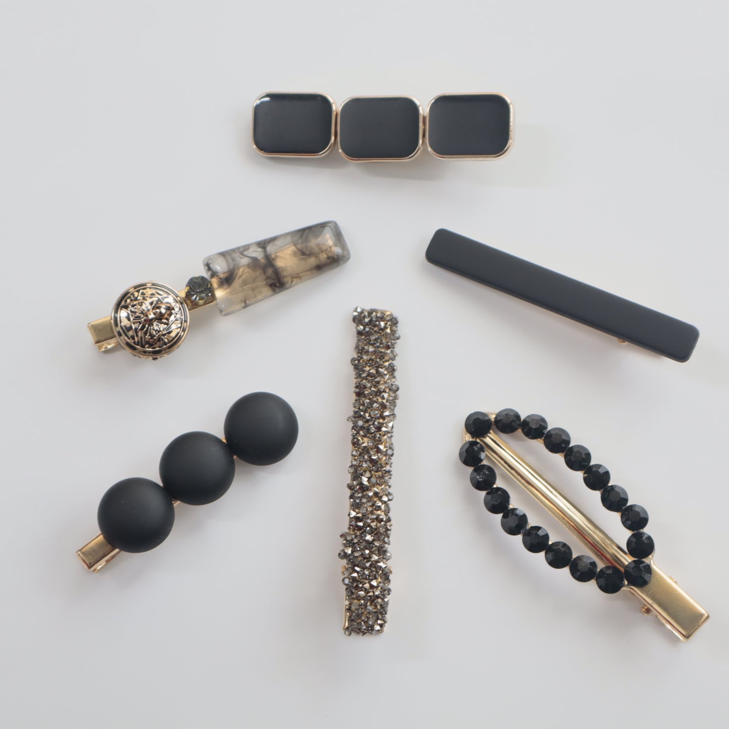 Hair Cuddles Premium Black and Gold Hair Clip Set for Women and Girls - Trendy Matte and Glitter Designer Hairpins for Party and Daily Wear (Set of 6)