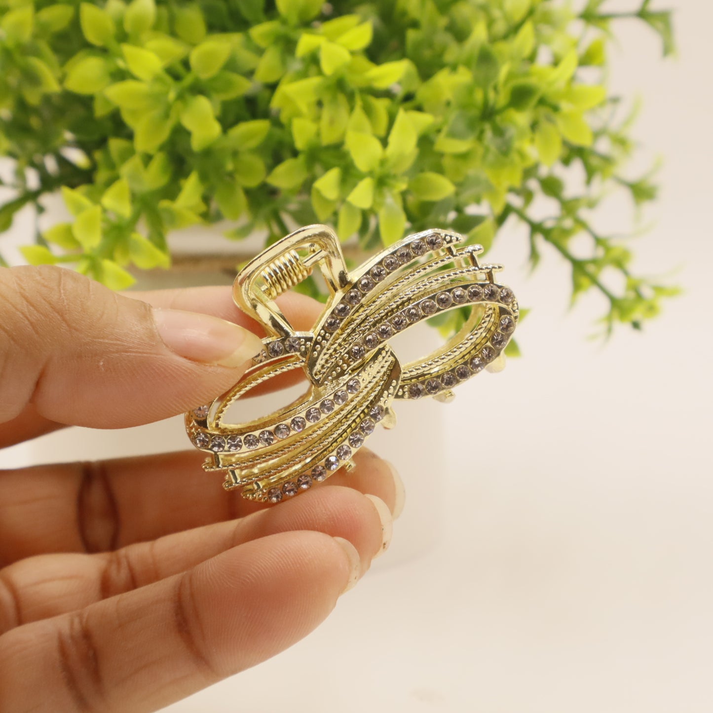 Hair Cuddles Stone Studded Golden Hair Claw Set – Pack of 3 | Stylish Non-Slip Hair Clutcher for Women & Girls