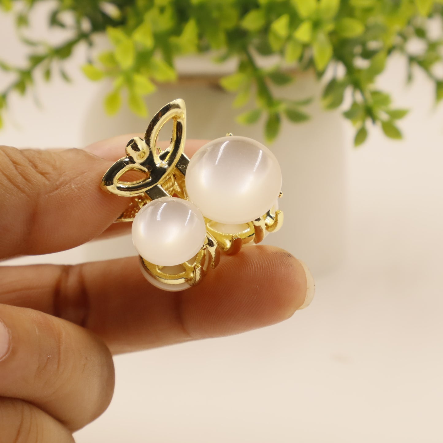 Hair Cuddles Stone Studded Golden Hair Claw Set – Pack of 3 | Stylish Non-Slip Hair Clutcher for Women & Girls