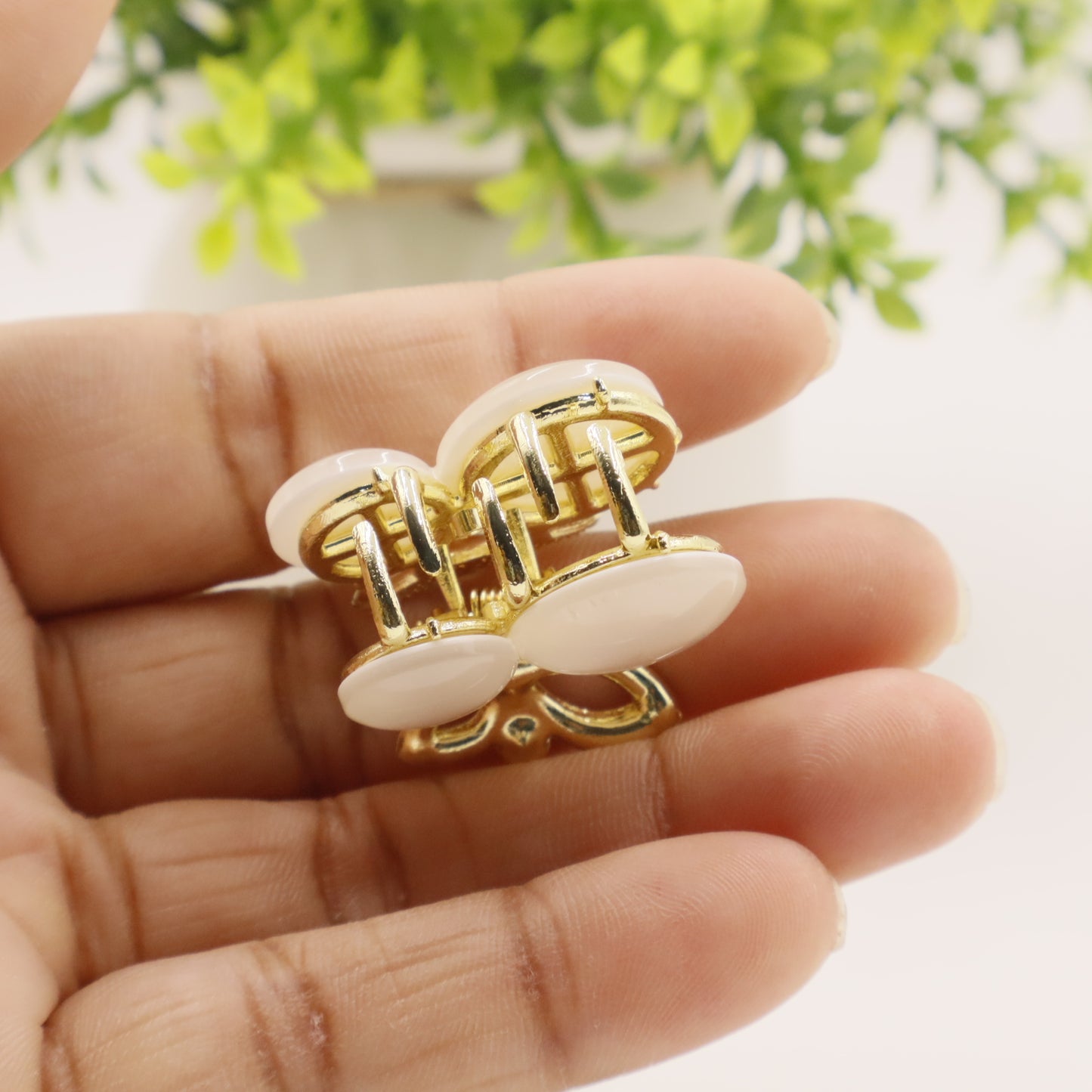 Hair Cuddles Stone Studded Golden Hair Claw Set – Pack of 3 | Stylish Non-Slip Hair Clutcher for Women & Girls