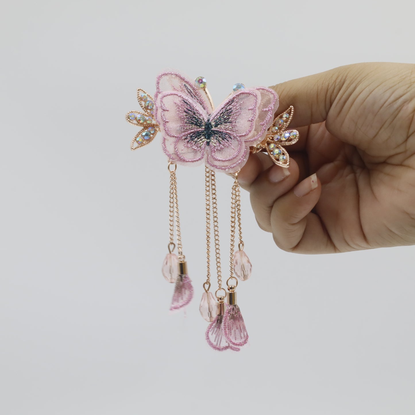 Hair Cuddles Butterfly Hair Clip with Dangling Chains – Elegant Butterfly Hair Accessory for Women & Girls