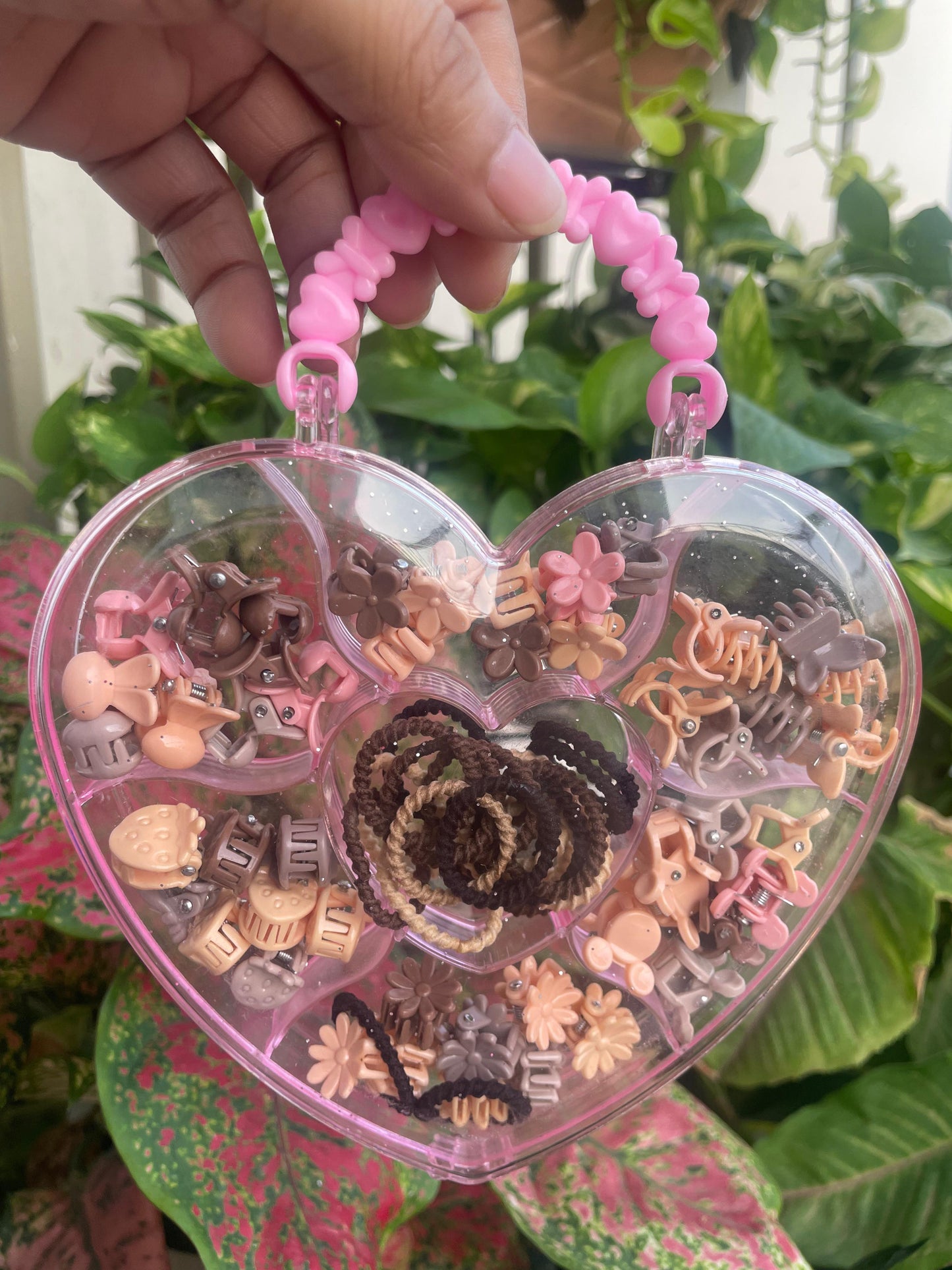 Hair Cuddles Hair Accessories Gift Pack for Girls – Cute Heart Kitty Shape Box-Kids Hair Styling Set Pack of 1