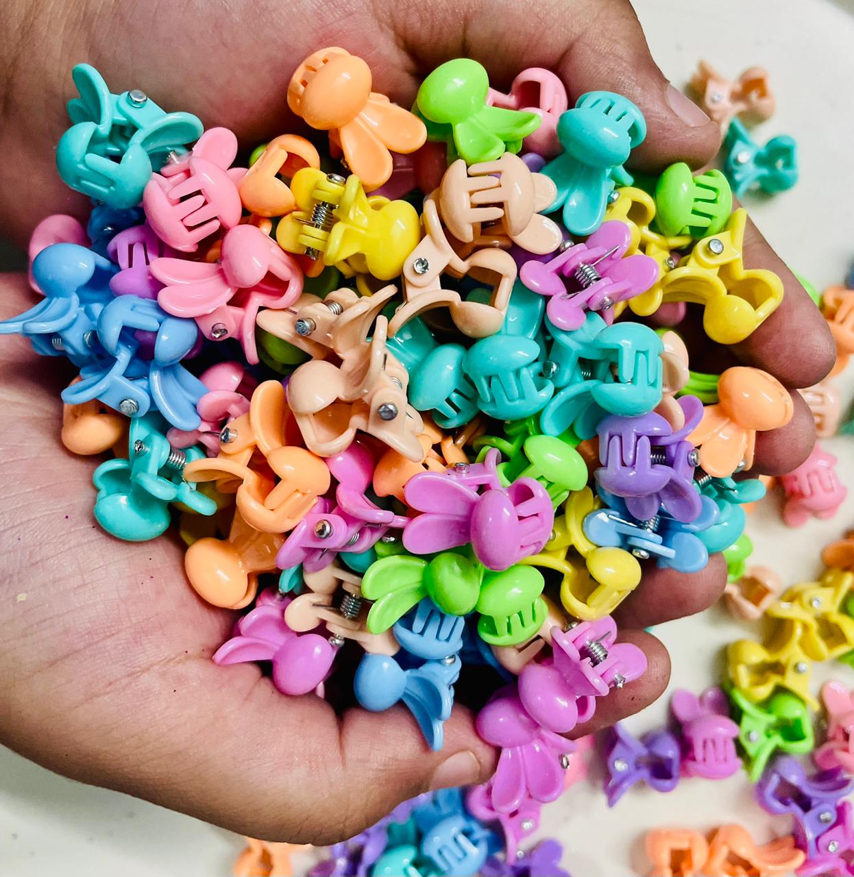 Hair Cuddles Pack of 60 Mini Hair Claw Clips for Women & Girls | Cute Multicolor Small Clutcher Set for Daily Hair Styling | Strong Grip Tiny Hair Clips