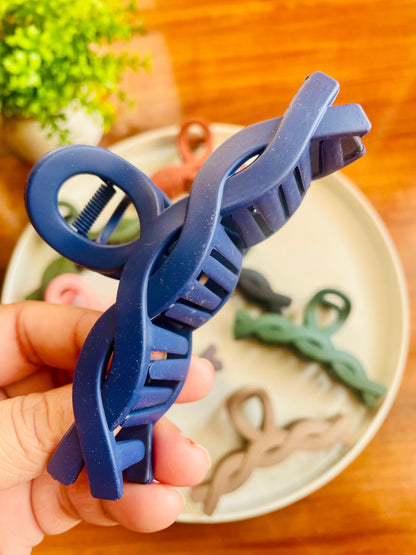 Hair Cuddles Braided Twist Shape Hair Claw Clip for Women & Girls | Strong Grip Matte Finish Big Clutcher | Premium Trendy Hair Accessories