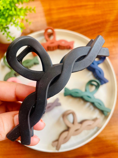 Hair Cuddles Braided Twist Shape Hair Claw Clip for Women & Girls | Strong Grip Matte Finish Big Clutcher | Premium Trendy Hair Accessories