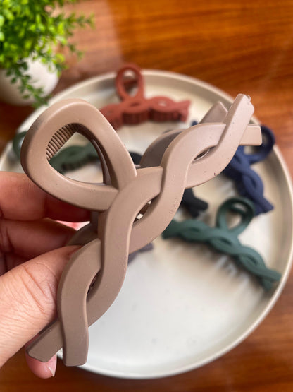 Hair Cuddles Braided Twist Shape Hair Claw Clip for Women & Girls | Strong Grip Matte Finish Big Clutcher | Premium Trendy Hair Accessories