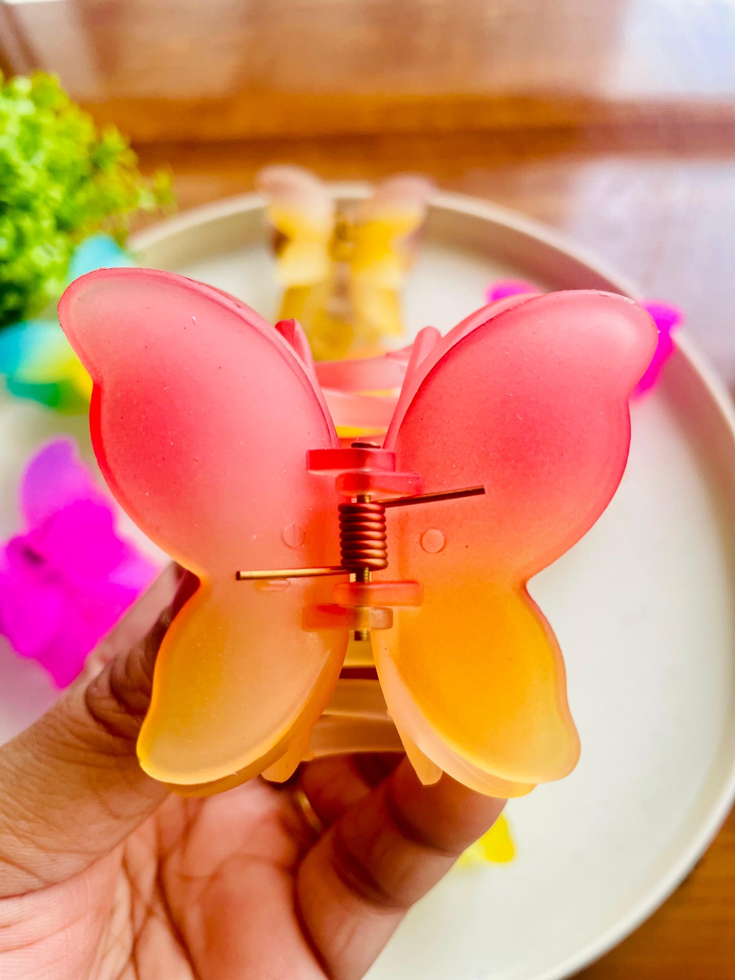 Hair Cuddles Butterfly Shape Hair Claw Clip for Women & Girls | Gradient Color Soft Matte Butterfly Clutcher | Strong Grip Daily Wear Hair Clamp