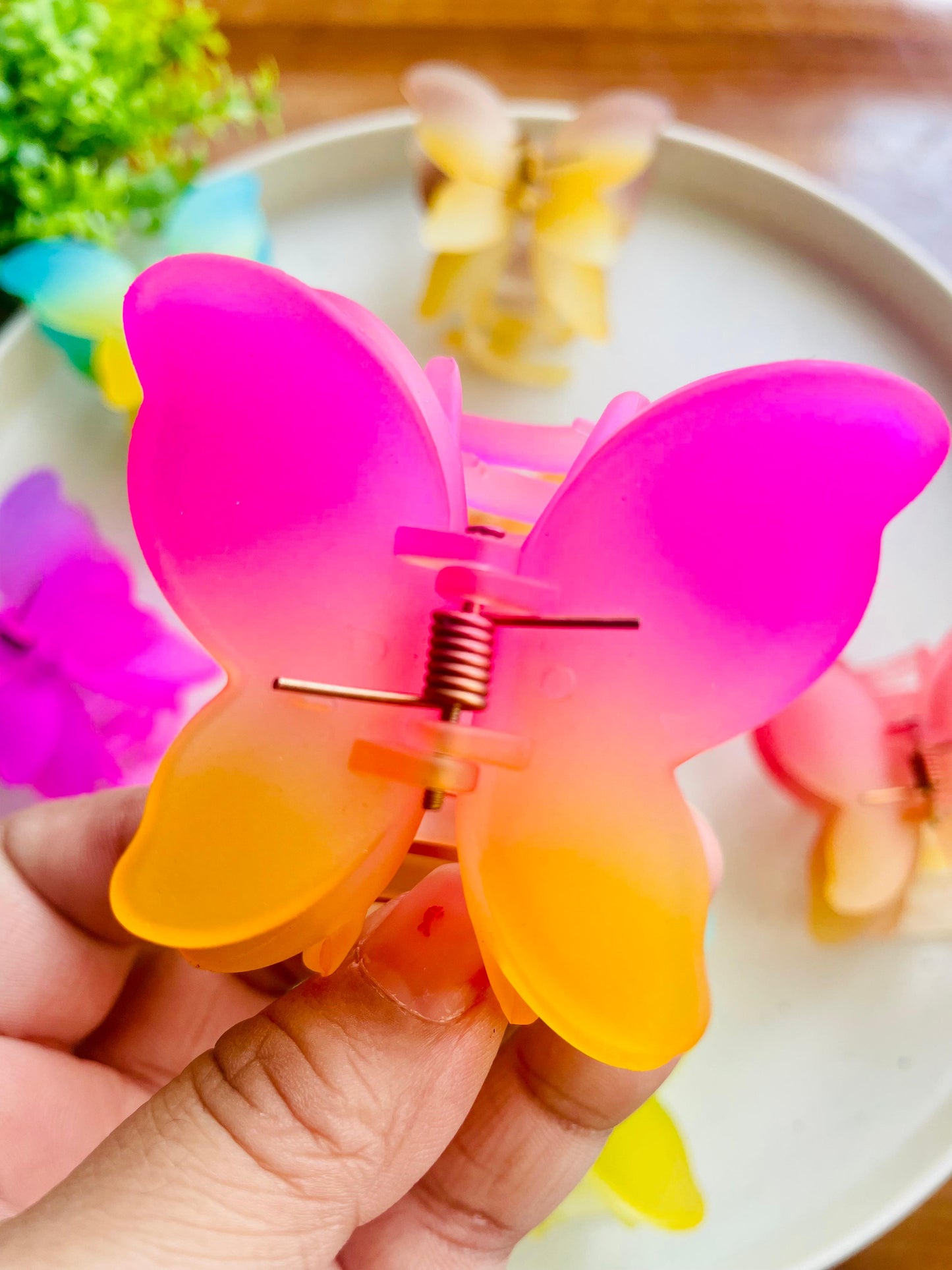 Hair Cuddles Butterfly Shape Hair Claw Clip for Women & Girls | Gradient Color Soft Matte Butterfly Clutcher | Strong Grip Daily Wear Hair Clamp