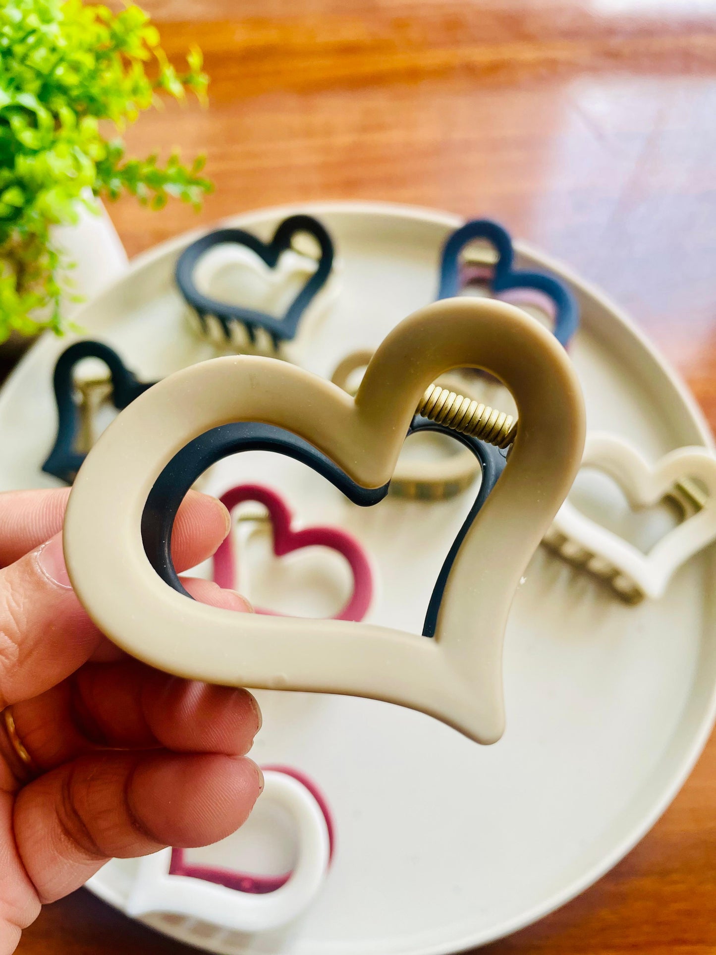 Hair Cuddles Heart Shape Dual Tone Hair Claw Clip for Women & Girls | Strong Grip Matte Finish Clutcher | Premium Trendy Hair Accessories