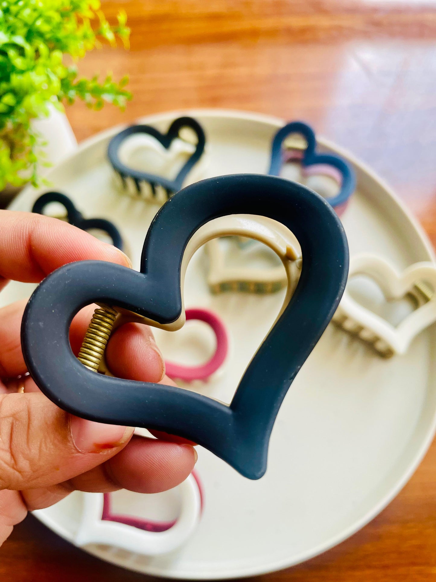 Hair Cuddles Heart Shape Dual Tone Hair Claw Clip for Women & Girls | Strong Grip Matte Finish Clutcher | Premium Trendy Hair Accessories