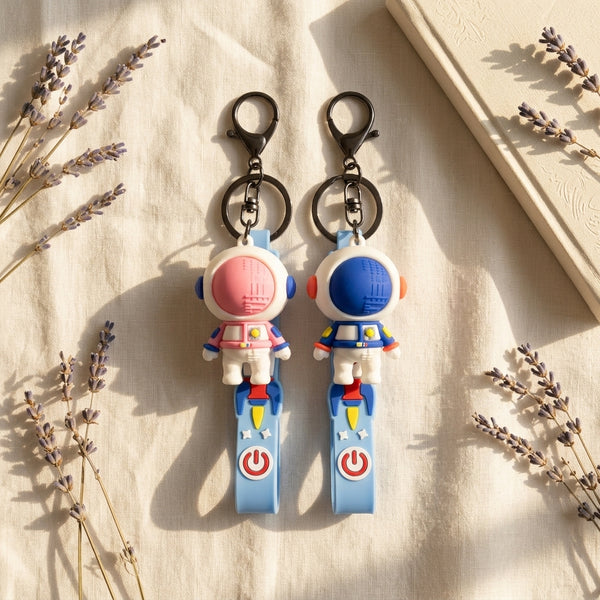 Keychain Set – Astronaut Boy & Girl Space Couple