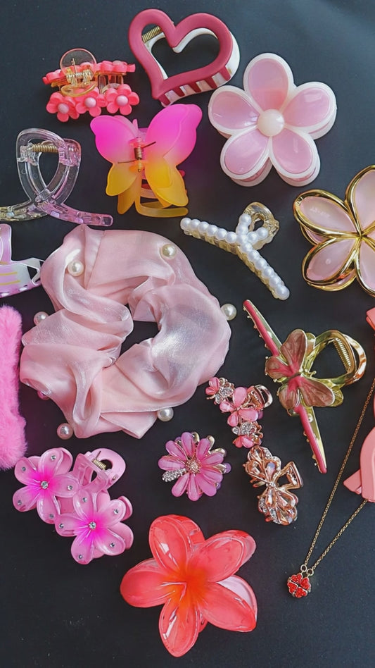 Hair Cuddles Premium Hair Claw Clip Combo with Pendent Chain, Floral & Butterfly Designs Stylish Clutcher Set for Women & Girls (Pack of 18)