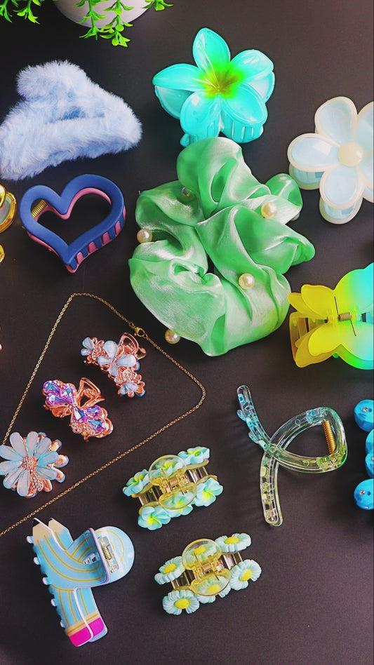 Hair Cuddles Premium Hair Claw Clip Combo with Pendent Chain, Floral & Butterfly Designs Stylish Clutcher Set for Women & Girls (Pack of 18)